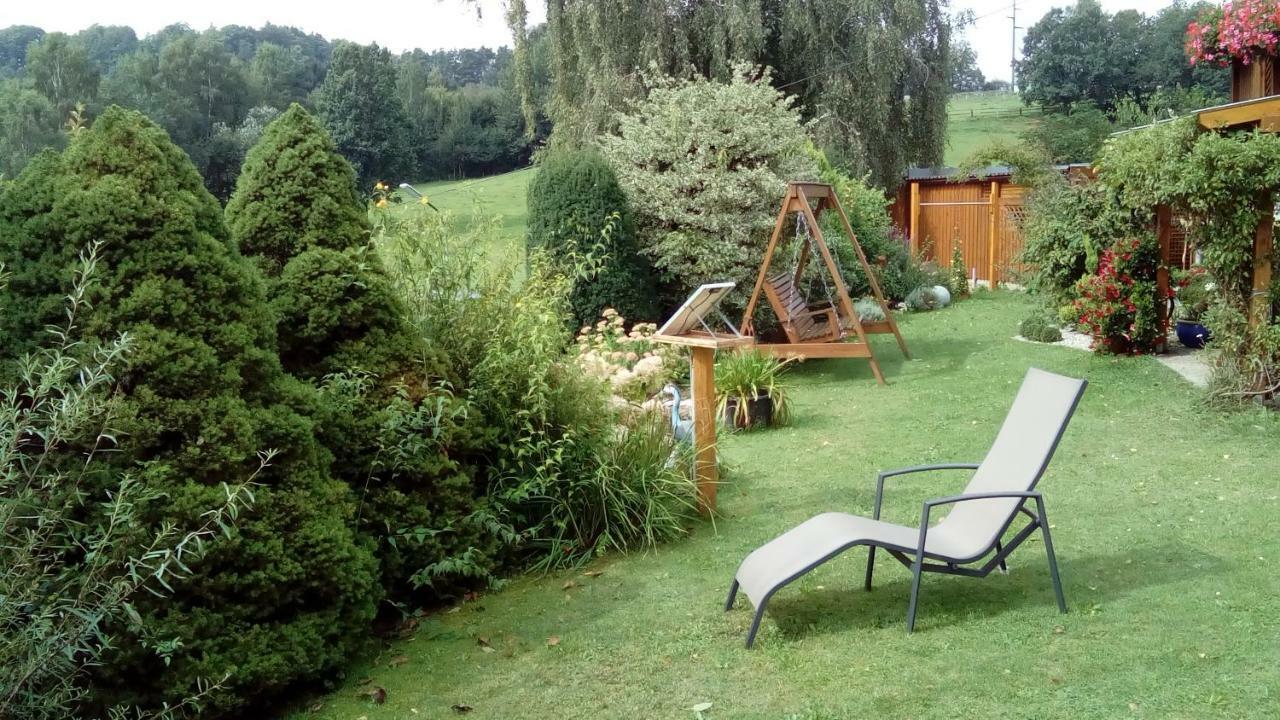 Apartment Mit Gartenblick Eckersdorf Екстериор снимка