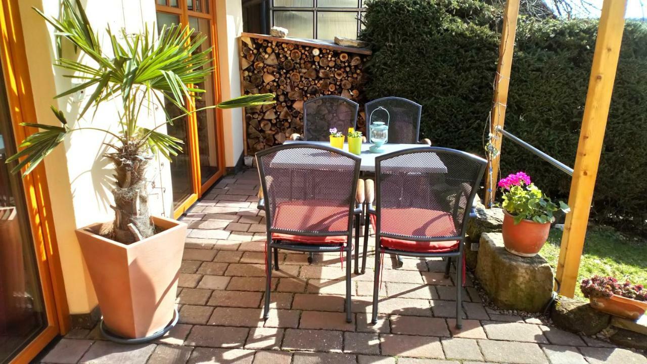 Apartment Mit Gartenblick Eckersdorf Екстериор снимка